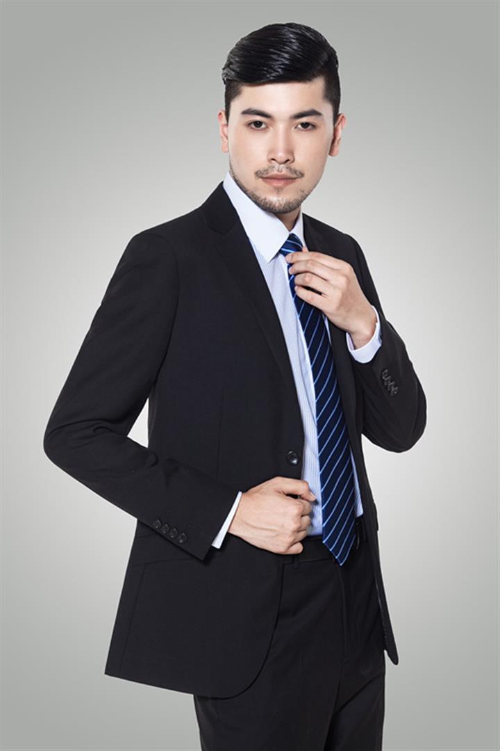 梁现华包装与印刷设计负责人